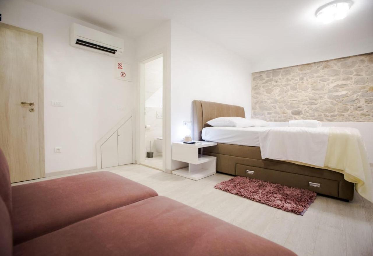 Lions Luxury Rooms Сплит Экстерьер фото