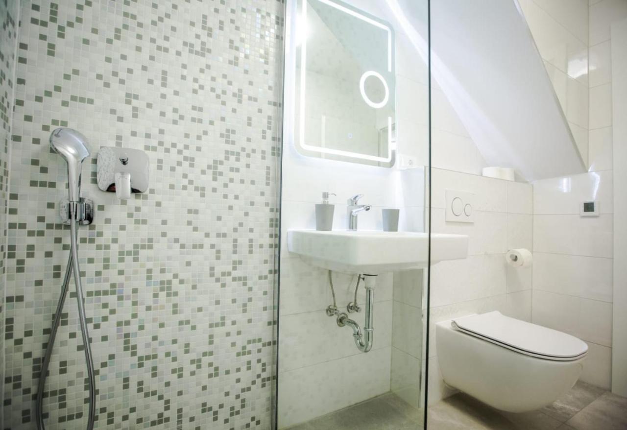 Lions Luxury Rooms Сплит Экстерьер фото